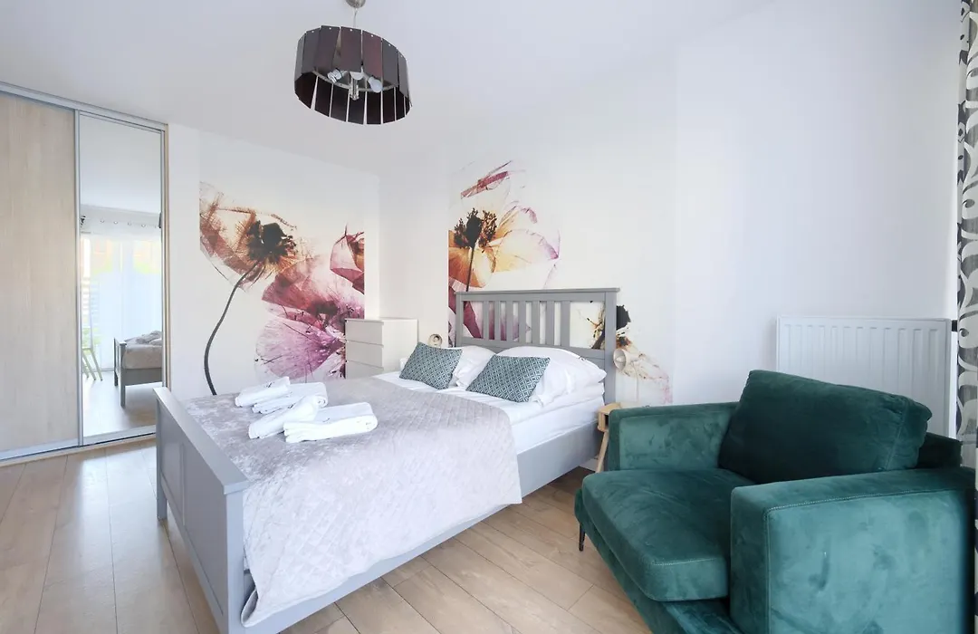 Apartament Bałtycka z ogródkiem-1
